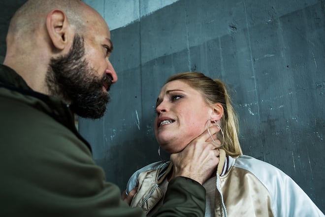 Wilder Staffel 2 Folge 1Schreckt vor nichts zurück Pero Radicic (Porto), Jasmin Berisha (Fabienne Fellmann)Buch: Béla Batthyany, Andreas Stadler, Moritz Gerber, Roberto Martinez, Alexander SeibtRegie: Pierre Monnard und Jan Erick MackProduktion: SRF/C-Films AG/Panimage GmbHCopyright: SRF/Pascal Mora