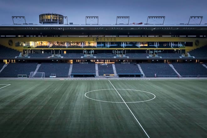 Gespenstische Ruhe im Stade de Suisse
