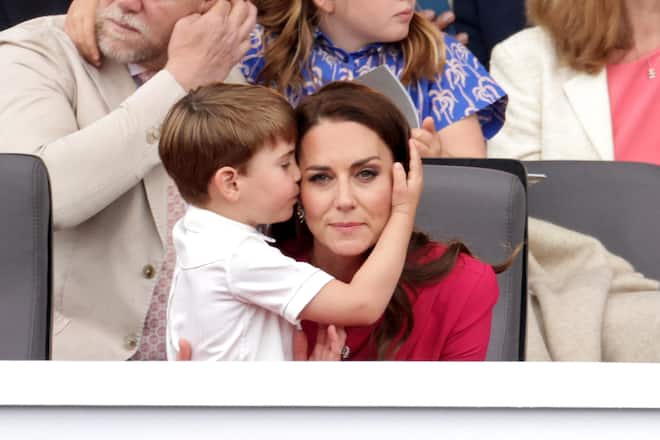 LONDON, ENGLAND - JUNE 05: Catherine, Duchess of Cambridge hugs Prince Louis of Cambridge during the Platinum Pageant on June 05, 2022 in London, England. The Platinum Jubilee of Elizabeth II is being celebrated from June 2 to June 5, 2022, in the UK and Commonwealth to mark the 70th anniversary of the accession of Queen Elizabeth II on 6 February 1952. (Photo by Chris Jackson - WPA Pool/Getty Images)