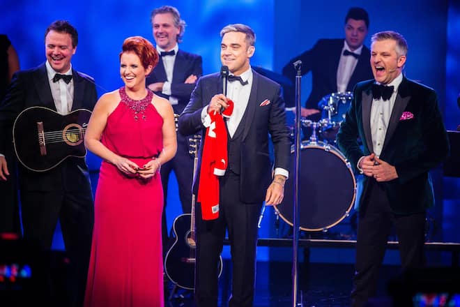 Steffi Buchli und Robbie Williams und Rainer Maria Salzgeber