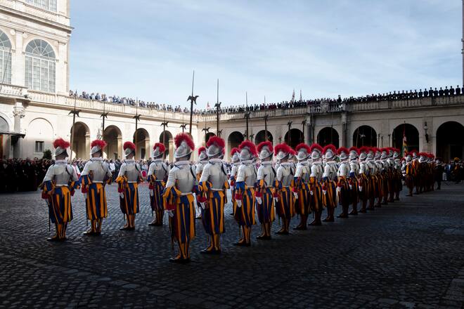 Bundesratspraesidentin Viola Amherd, Besuch Vereidigung Schweizer Gardisten am 6. Mai 2024, Vatikan, Italien