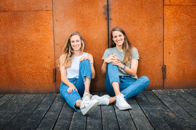 Nina Brunner und Tanja Hüberli, Beach-Volleyballerinnen fotografiert für SI SPORT in Biel RASCH-Fotograf