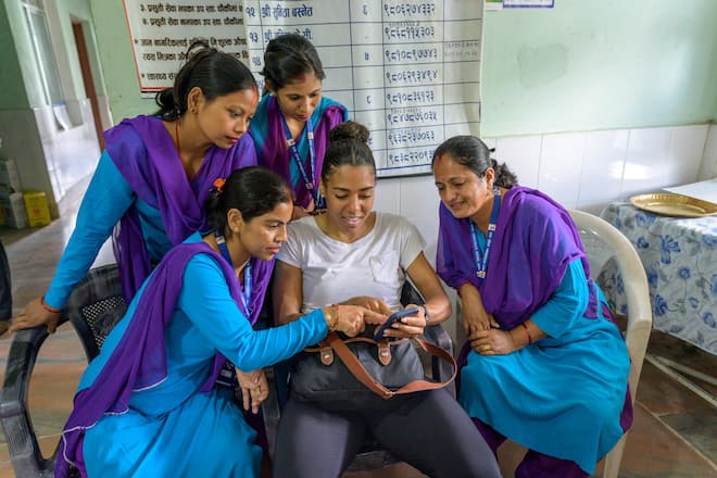 SRK Projektbesuche in Nepal im Distrikt Dang Deukhuri. Das SRK unterstuetzt und foerdert die Muettergruppen und Entbindungsstationen. September 2022 Bild © Remo Naegeli