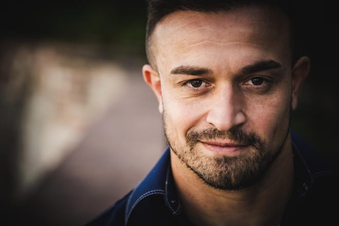 <p>Im Porträt: Xherdan Shaqiri ist einer der erfolgreichsten Fussballer der Schweiz. Nach zwölf Jahren im Ausland ist er zurück in seiner Heimat Basel.</p>