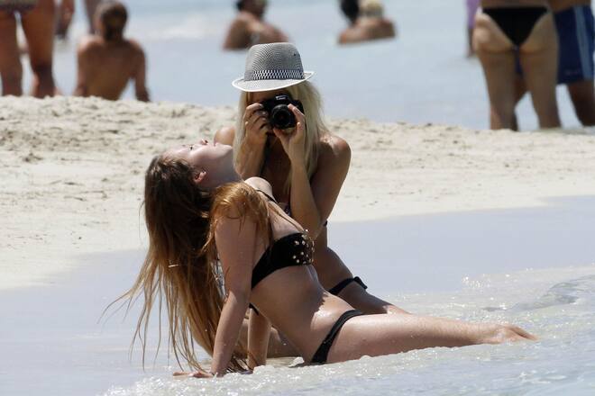 Aurora und Michelle Hunziker im Bikini