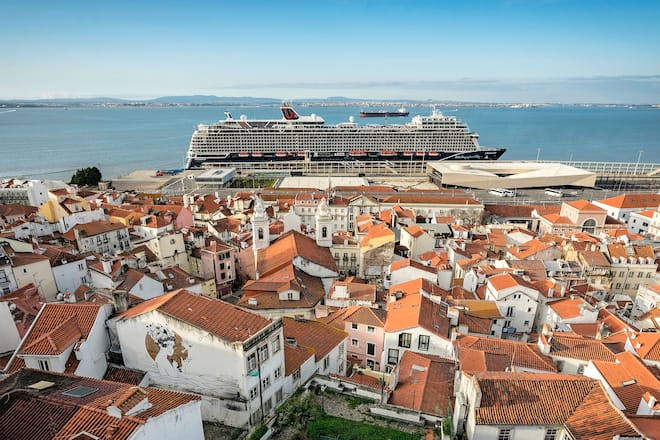 Kreuzfahrt Mein Schiff 2 Mittelmeer Lissabon