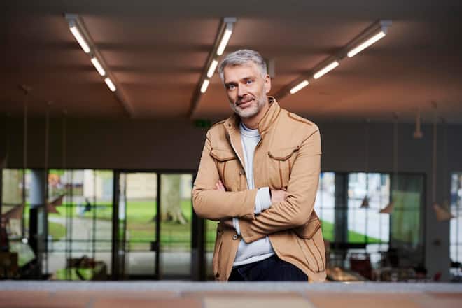 sagen sie mal sandro brotz