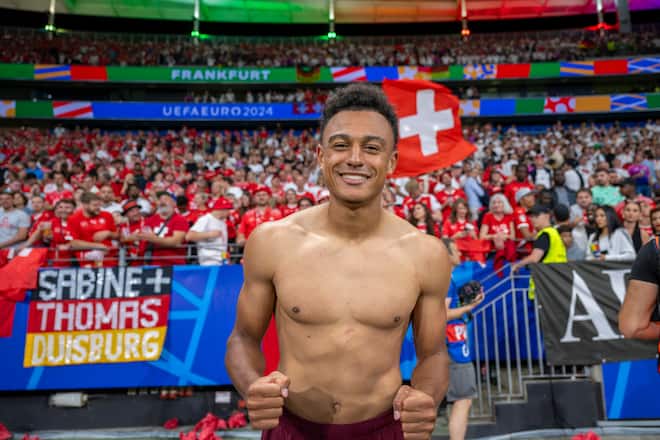 Foto: Toto Marti, 23.6.2024, Frankfurt: Fussball EM Deutschland 2024, 3. Gruppenspiel: Schweiz - Deutschland 1:1.Dan Ndoye (SUI) nach dem Spiel.