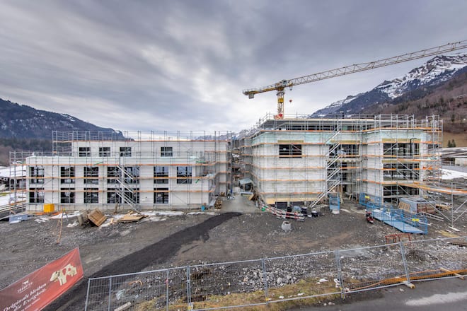 Marc und Brigitte Trauffer auf der Baustelle der Trauffer Erlebniswelten, Hofstetten BE, SI 08/2022