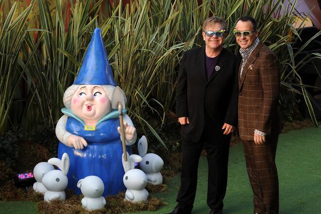 31.01.2011 Bild des Tages Elton John David Furnish Premiere