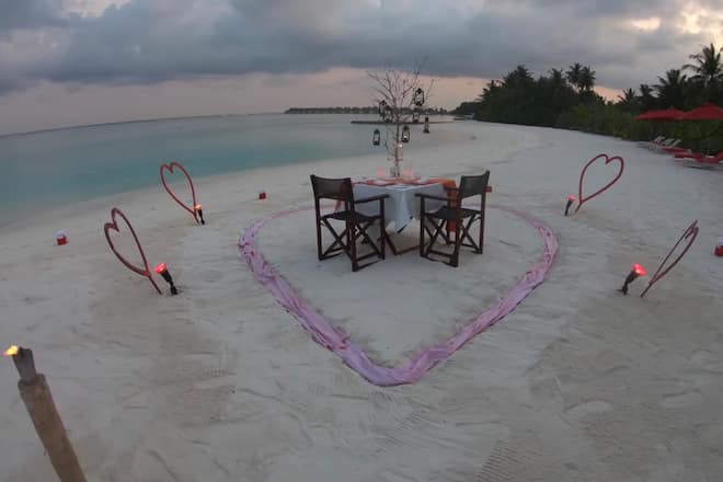 Stefan Büsser und Debi Rullo Verlobungs Video auf den Malediven 1. April 2018