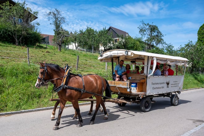 1. August Wanderung im Jura mit Bundesraetin Elisabeth Baume-Schneider. Bild © Remo Naegeli