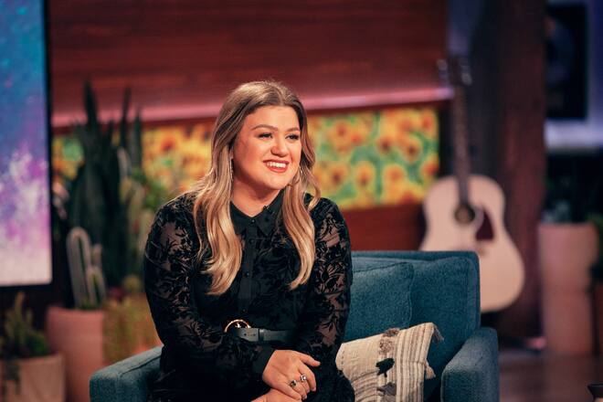 THE KELLY CLARKSON SHOW -- Episode 4104 -- Pictured: Kelly Clarkson -- (Photo by: Weiss Eubanks/NBCUniversal/NBCU Photo Bank via Getty Images)