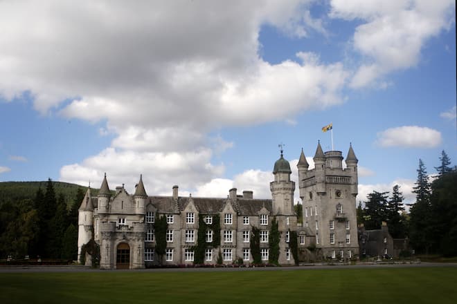 The Queen's Scottish home, Balmoral Castle in Aberdeenshire. (FOTO: DUKAS/PA PHOTOS)