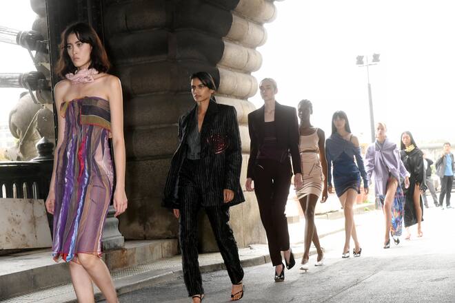 PARIS, FRANCE - SEPTEMBER 26: Models walk the Outside runway under the Alexandre III bridge during the Y/Project Womenswear Spring/Summer 2020 show as part of Paris Fashion Week on September 26, 2019 in Paris, France. (Photo by Foc Kan/WireImage)