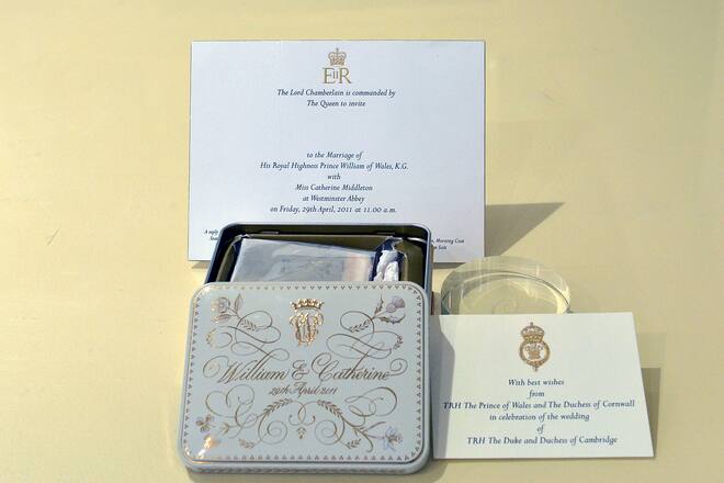 Ein Stück Hochzeitstorte von Prinz William und Prinzessin Kate