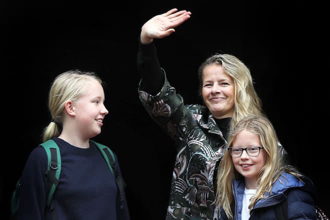 03-02-2018 Amsterdam Guests arrive for the 80th birthday party of princess Beatrix at the Koninklijk Dam palace in Amsterdam. Princess Mabel and Zaria and Luana ' PPE/Nieboer//PICTUREPRESSEUROPE_PPE01658/Credit:PPE/NIEBOER/SIPA/1802041325 (FOTO: DUKAS/SIPA) *** Local Caption *** 00843003