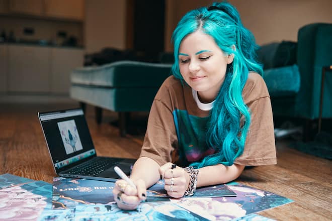 Kings Elliot / Anja Gmür, Singer Songwriterin, in ihrem Wohnort im Südwesten von London, 29.06.2022, Foto Lucia Hunziker