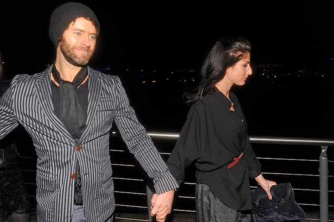 Howard Donald Twitter nach Hochzeit Frau schwanger Baby