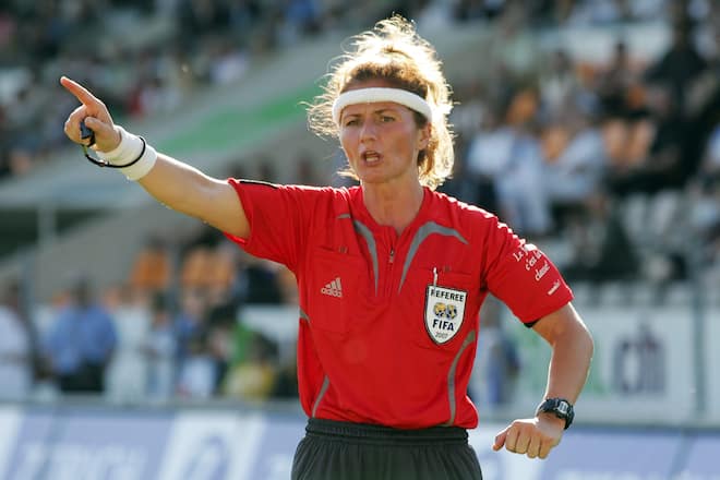 So kannte man sie auf dem Fussballplatz: Petignat mit ihrem legendären Stirnband.