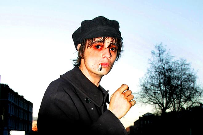 Babyshambles front man Pete Doherty and Boyfriend of Supermodel Kate Moss leaves Thames Magistrates court after admitting possession of heroin, crack cocaine, morphine and cannabis in east London.   (Photo by Cathal McNaughton - PA Images/PA Images via Getty Images)