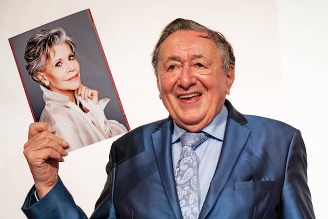 Baulöwe Richard Lugner verkündet stolz Jane Fonda als seine Begleitung für den diesjährigen Opernball.