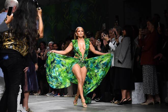 MILAN, ITALY - SEPTEMBER 20: Jennifer Lopez walks the runway at the Versace show during the Milan Fashion Week Spring/Summer 2020 on September 20, 2019 in Milan, Italy. (Photo by Jacopo Raule/Getty Images)