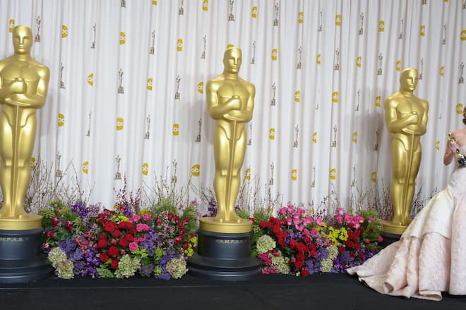 oscar kleider red carpet