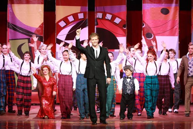 77/ Zirkus: Synfunia - Salto Natale, Gregory Knee Zirkusdirektor & PRoduzent, Durchlauf im Chapiteau Articeau , Musik, Circus, Theater, Moderation, Berlin Deutschland, Germany *** 77 Circus Synfunia Salto Natale, Gregory Knee Circus Director PRoduzent , Run at Chapiteau Articeau , Music, Circus, Theatre, Presentation, Berlin Germany, Germany Copyright: xPOP-EYE/Gabschx 0015433100154331