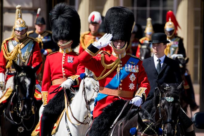 Prinz AndrewLONDON, ENGLAND - JUNE 01: Prince Andrew, the Duke of York takes the salute during the Colonel's Review on June 01, 2019 in London, England. The Colonel's Review is the second of two rehearsals ahead of Trooping The Colour which will take place on Saturday June 08, 2019. (Photo by Tristan Fewings/Getty Images)