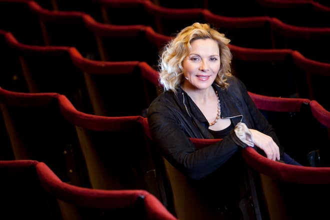 Actress Kim Cattrall, best known for her role as Samantha Jones in Sex and the City, co-starred with Matthew Macfadyen in the revival of Noel Coward's Private Lives in February 2010.© Teri Pengilley / eyevineFor further information please contact eyevinetel: +44 (0) 20 8709 8709e-mail: info@eyevine.comwww.eyevine.com (FOTO: DUKAS/EYEVINE)