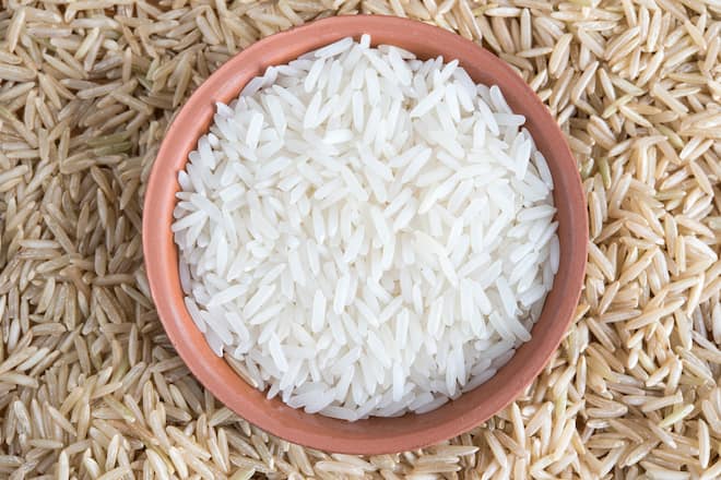 TORONTO, ONTARIO, CANADA - 2017/04/16: Brown rice and white rice contrasted. According to dietitians, the brown rice which is higher in fiber offers more benefits to health. (Photo by Roberto Machado Noa/LightRocket via Getty Images)