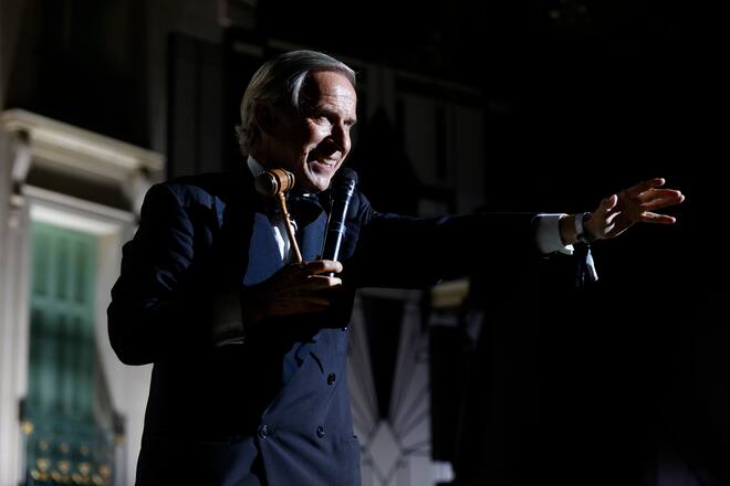 Auktionator Simon de Pury