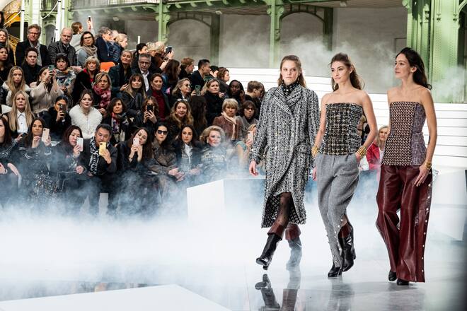 PARIS, FRANCE - MARCH 03: (EDITORIAL USE ONLY) Kat Carter, Grace Elizabeth and Amanda Sanchez walk the runway during the Chanel as part of the Paris Fashion Week Womenswear Fall/Winter 2020/2021 on March 03, 2020 in Paris, France. (Photo by Peter White/Getty Images)