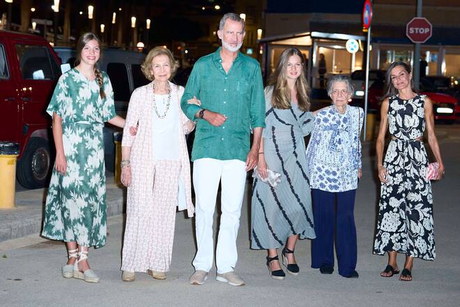 Königin Letizia König Felipe Prinzessin Sofia Prinzessin Leonor Mallorca 2022