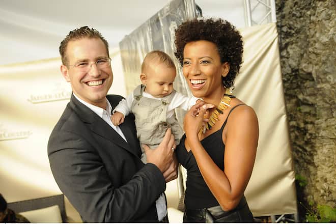 Arabella Kiesbauer mit Mann Florens und Tochter