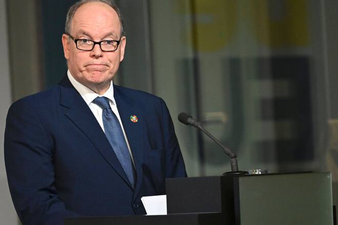 Fürst Albert musste auf seine grosse Schwester Prinzessin Caroline hören.