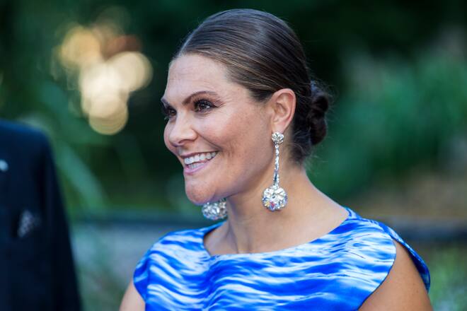 Victoria von Sweden trägt Dutt