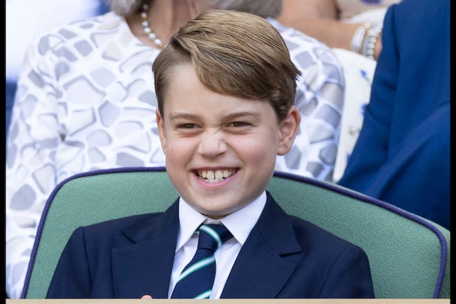 . 10/07/2022. London, United Kingdom. Prince William, Kate Middleton and Prince George in the Royal Box for the Mens Singles Final on the last day of the Wimbledon Tennis Championships in London. PUBLICATIONxINxGERxSUIxAUTxHUNxONLY xStephenxLockx/xi-Imagesx IIM-23597-0197