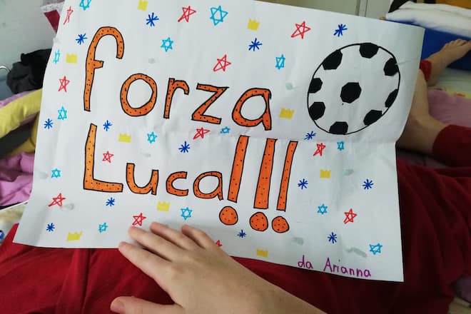 Luca Chiefari Kissen