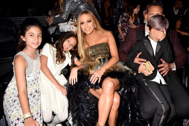 NEW YORK, NY - AUGUST 20: Jennifer Lopez, with unkown girl, daughter Emme, son Max and Alex Rodriguez inside during the 2018 MTV Video Music Awards at Radio City Music Hall on August 20, 2018 in New York City. (Photo by Jeff Kravitz/FilmMagic)