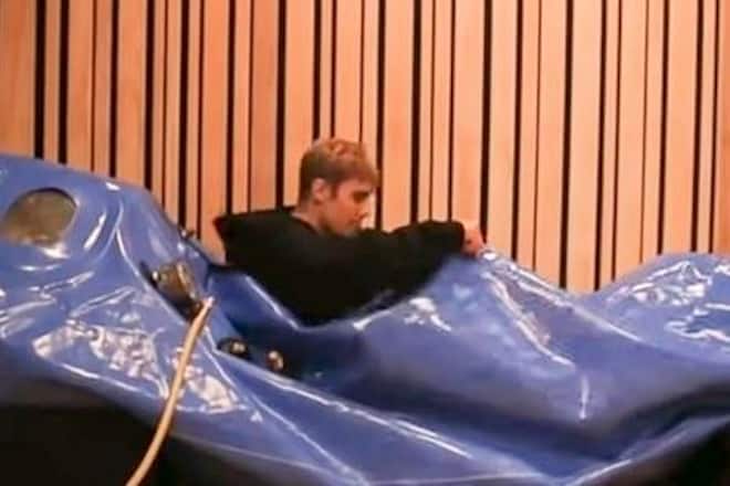 Justin Bieber Sauerstoffzelt