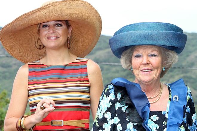 Maxima and Queen Beatix at Sint Eustatius. Day 7 of the visit to the Caribbean part of the Dutch Kingdom. ( Former Antilles/West/Antillen).Welcome at the F.D. Roosevelt airport and at the opening of the new sports hall The Field and a visit at the elderly shelter Chapelpiece. Sint Eustatius,(Sainte Eustache), Dutch Kingdom, THE NETHERLANDS-04/11/2011./Credit:PICTURE PRESS EUROPE/SIPA/1111051550 (FOTO: DUKAS/SIPA)