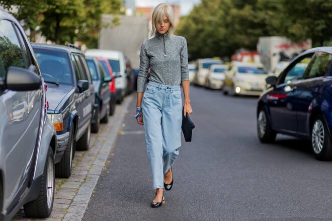 BERLIN, GERMANY - SEPTEMBER 03: Linda Tol wearing high waisted denim jeans and a silver zip sweater and clutch during the second day of the Bread & Butter by Zalando at arena Berlin on September 3, 2016 in Berlin, Germany. (Photo by Christian Vierig/Getty Images)