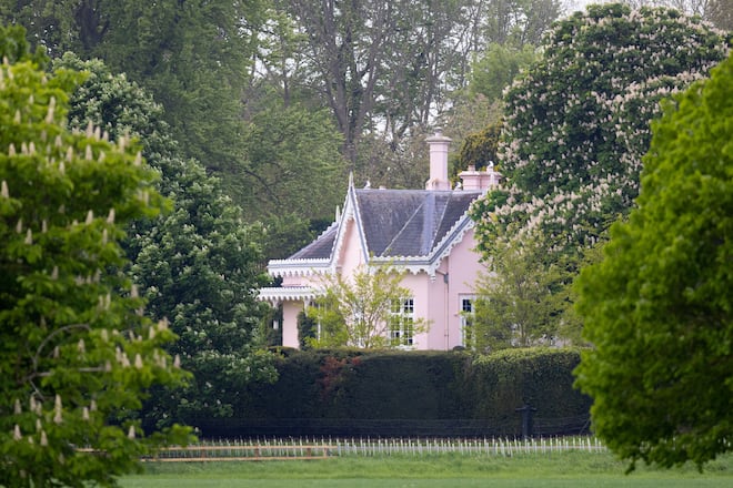 Ein kleiner Blick auf das Adelaide Cottage, in dem sich Prinzessin Kate nun von ihrer OP erholt.