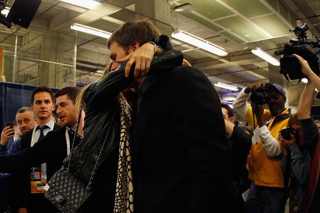 Giselle Bundchen und Tom Brady, umarmen, Super Bowl 2012
