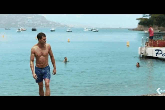 «50 Shades Freed» GIF, Jamie Dornan oben ohne