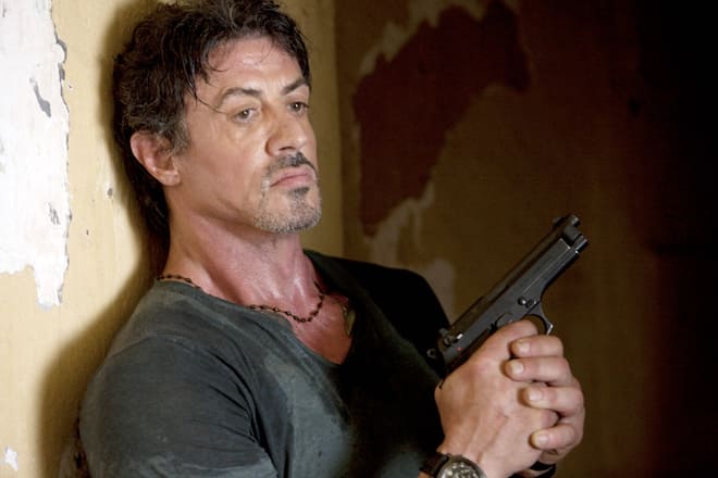 THE EXPENDABLES, Sylvester Stallone, 2010. ph: Karen Ballard/ Lionsgate/courtesy Everett Collection Lions Gate/Courtesy Everett Collection ACHTUNG AUFNAHMEDATUM GESCHÄTZT PUBLICATIONxINxGERxSUIxAUTxONLY Copyright: xLionsxGate/CourtesyxEverettxCollectionx MCDEXPE EC023