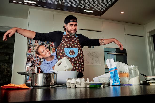 Manu Burkart, Michele Burkart, Kochen fuer das SOS Kinderdorf, 2020