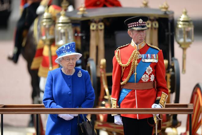 Queen Elizabeth II und Prinz Edward Herzog von Kent